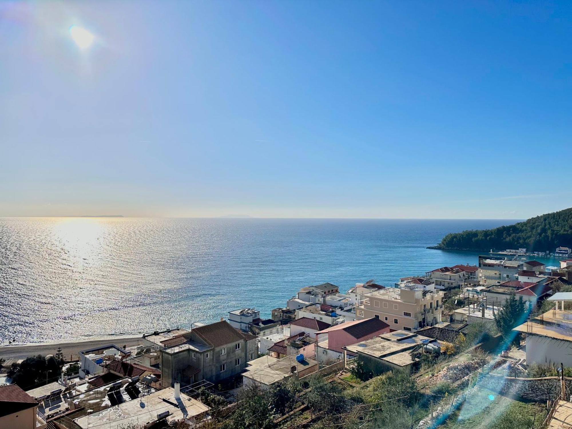 Roumers Himara Kültér fotó